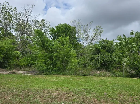 5021 Airport Blvd, Houston, TX 77048