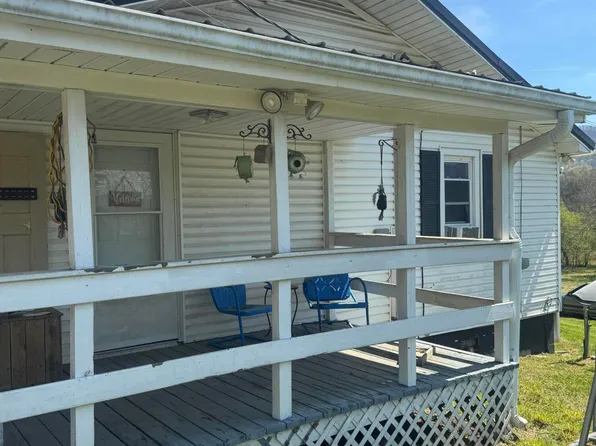 140 Phipps Dr, Washburn, TN 37888