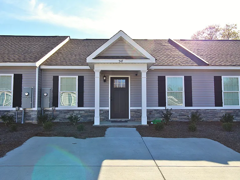 547 Deerchase Ct — Photo 7