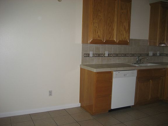 2nd image of 1129 N Stoneman Ave APT A
