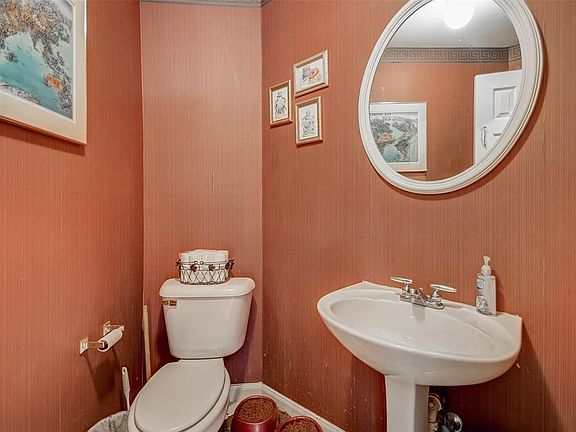 3rd image of 3611 Tanner Ln