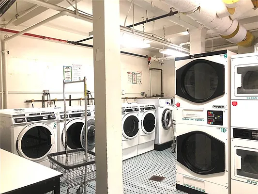 Sold by Berkshire Hathaway HomeServices Fillmore Real Estate | media 19