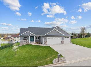 306 Ashtin Way, Hortonville, WI 54944