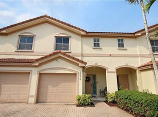 2579 Riverside Dr #2579, Pompano Beach, FL 33065