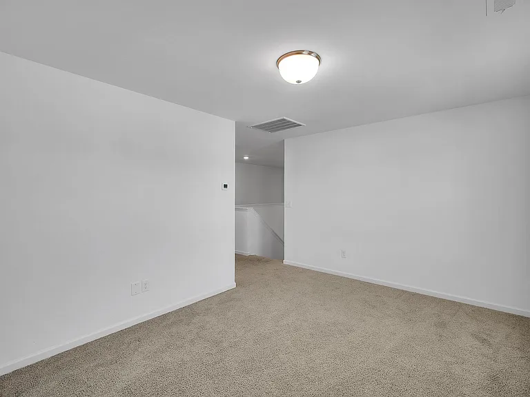 1224 Maxwell Ct — Photo 19