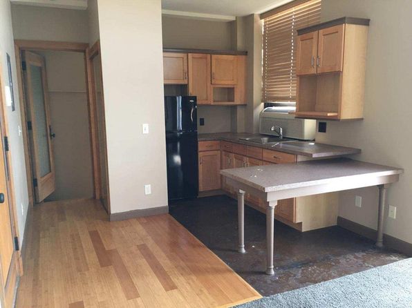 101 S Market St #404