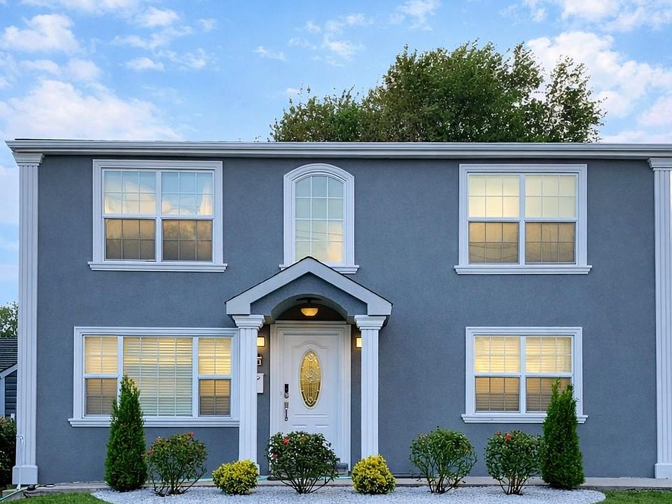 1st image of 684 Dorothea Lane