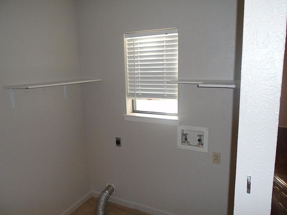 5th image of 2207 McDowell Dr