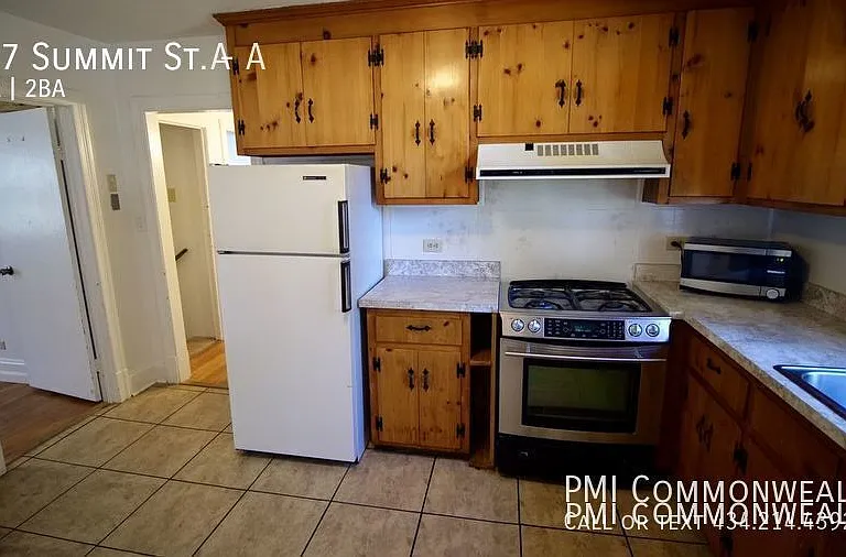 107 Summit St #A — Photo 3
