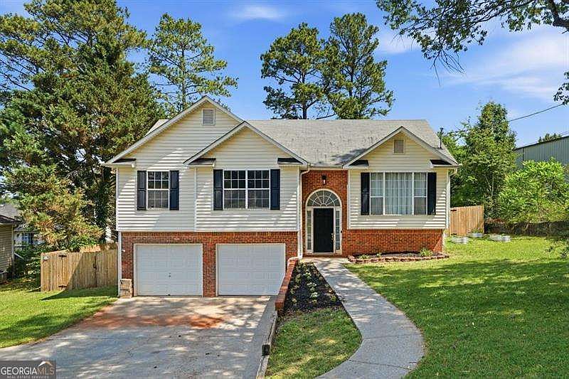 1st image of 201 Hickory Ln