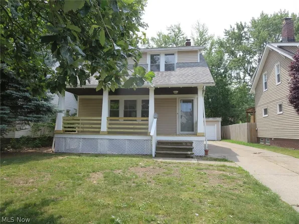 19700 Locherie Ave, Euclid, OH 44119