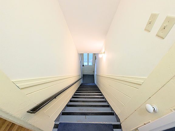 3rd image of 613 Summer St #2