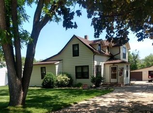 1303 Maple St, Tyndall, SD 57066