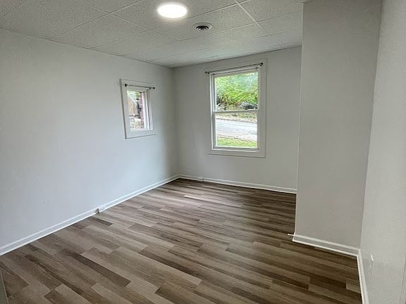 3rd image of 341 Orchard Pl #1