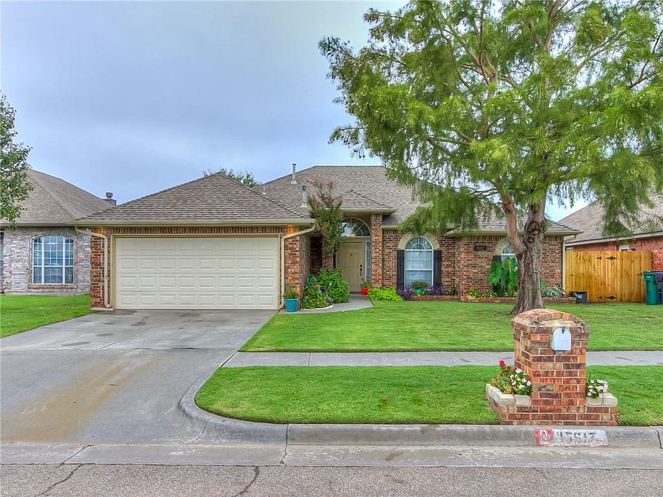 1st image of 15617 Stone Meadows Dr