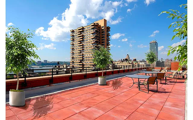 Sold by Compass | media 13