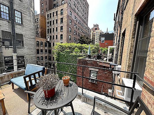 1st image of 134 W 74th St #4C