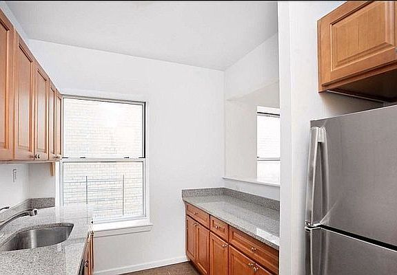 2nd image of 714 W 181st St #44