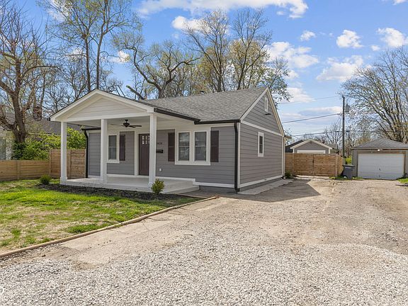 4th image of 3624 Wallace Ave