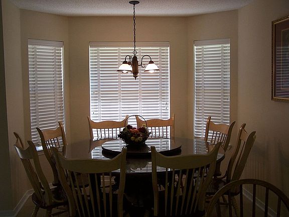 Large breakfast nook overlooking the scenic back yard