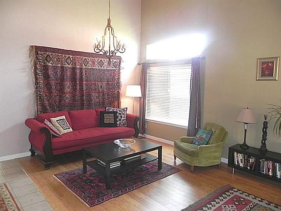 4th image of 6526 Hillview Ln