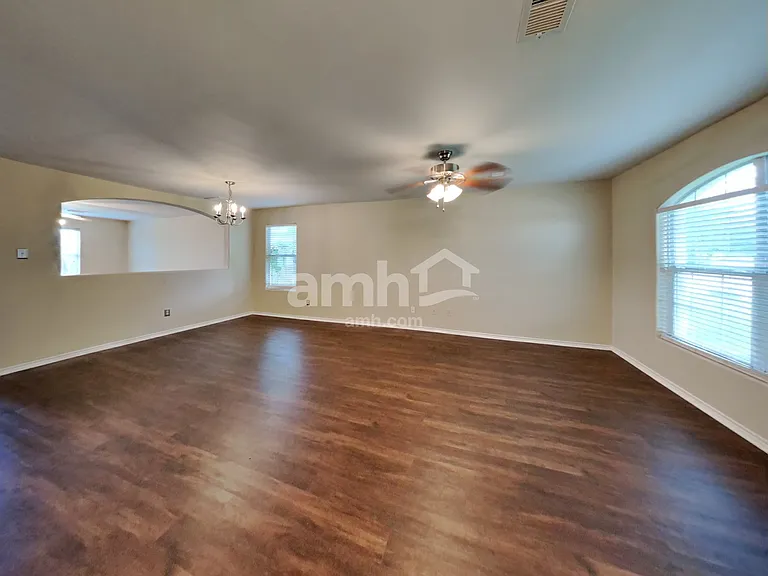 3803 Dogwood Trl — Photo 6