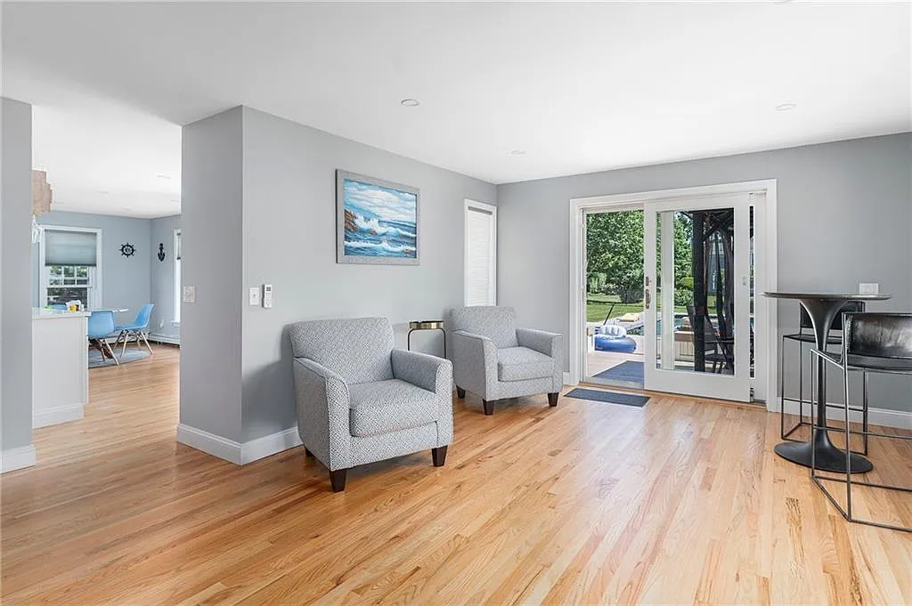 3 bed, 2.5 bath, 2754 sqft, $3,850 — Photo 4