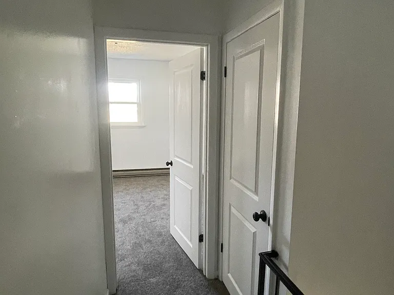 709 Center St #REAR — Photo 4