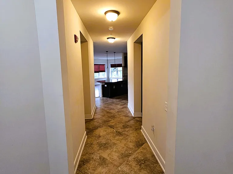 2905 Bleeker St #205 — Photo 18