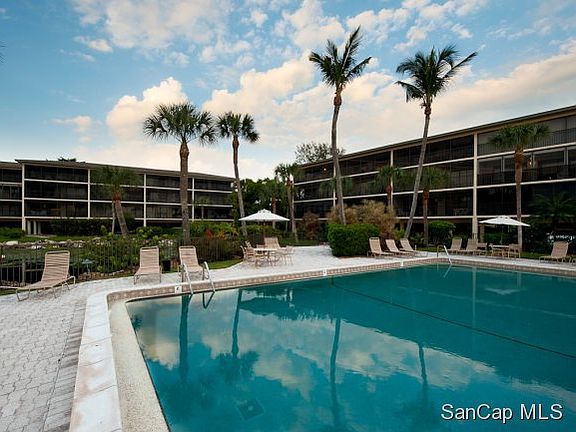 3rd image of 2737 W Gulf Dr Unit 214