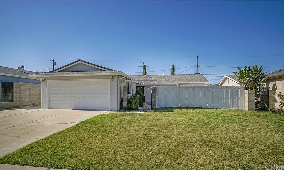 1st image of 23909 Sylvan St