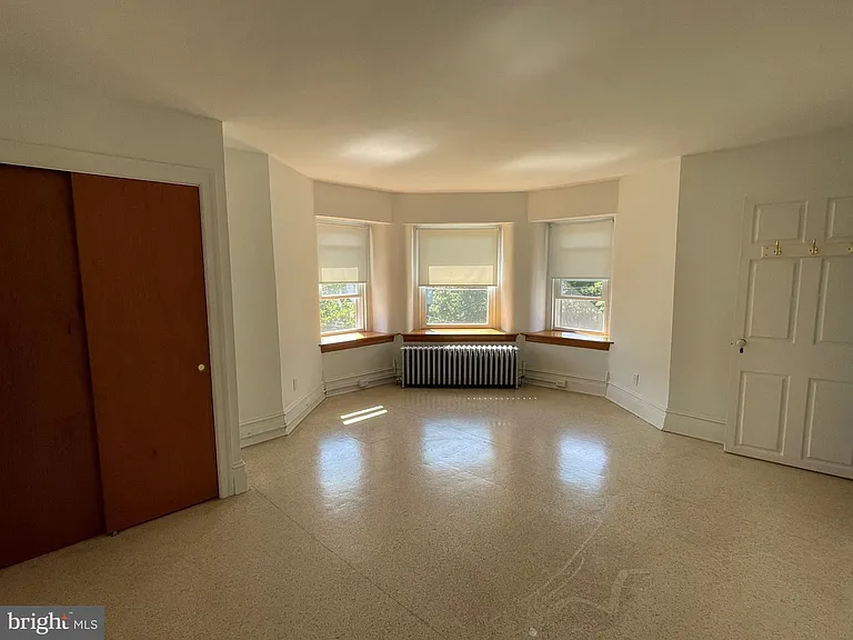 2080 Milford Square Pike — Photo 10