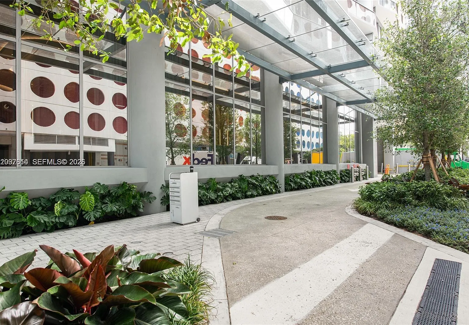 Brickell Point — Photo 3