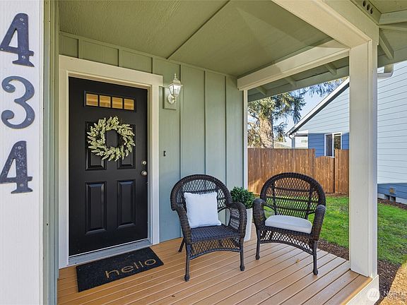 3rd image of 434 Oak Hill Lane