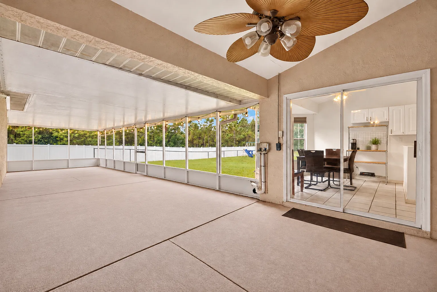 4 bed, 1600 sqft, $660 — Photo 2