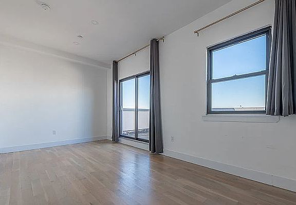 2nd image of 396 Cornelia St #3F