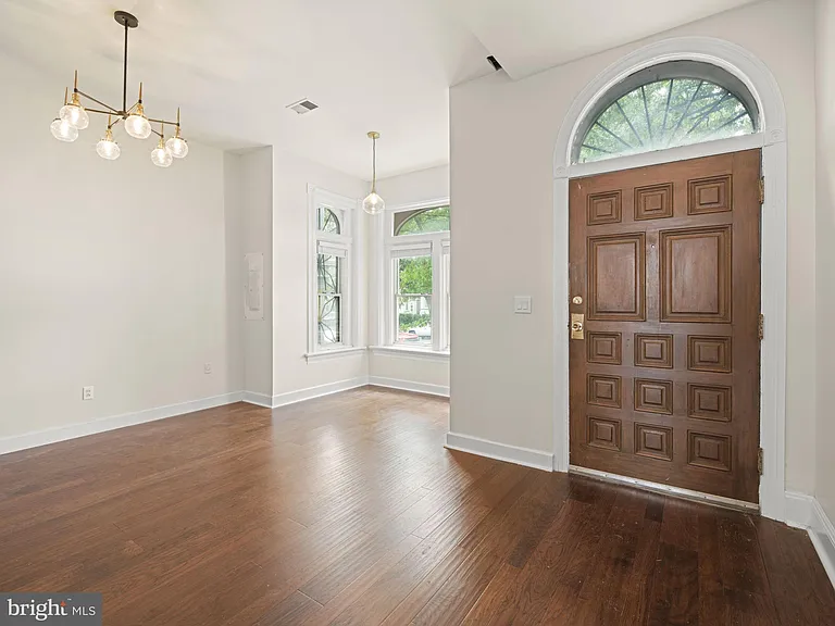 59 New York Ave NW — Photo 3