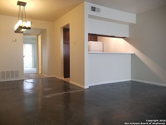 4th image of 8702 Village Dr