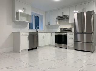 216 English Bluff Rd, Delta, BC V4M 2N1