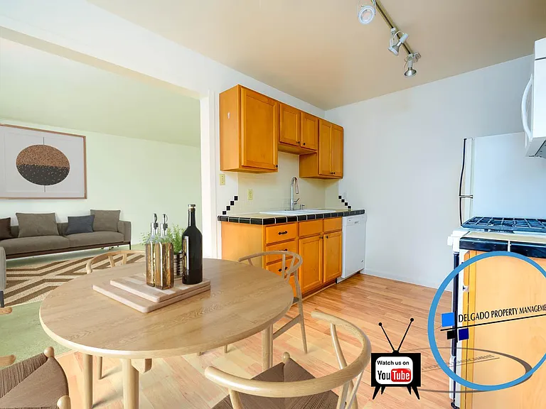 373 W J St — Photo 5