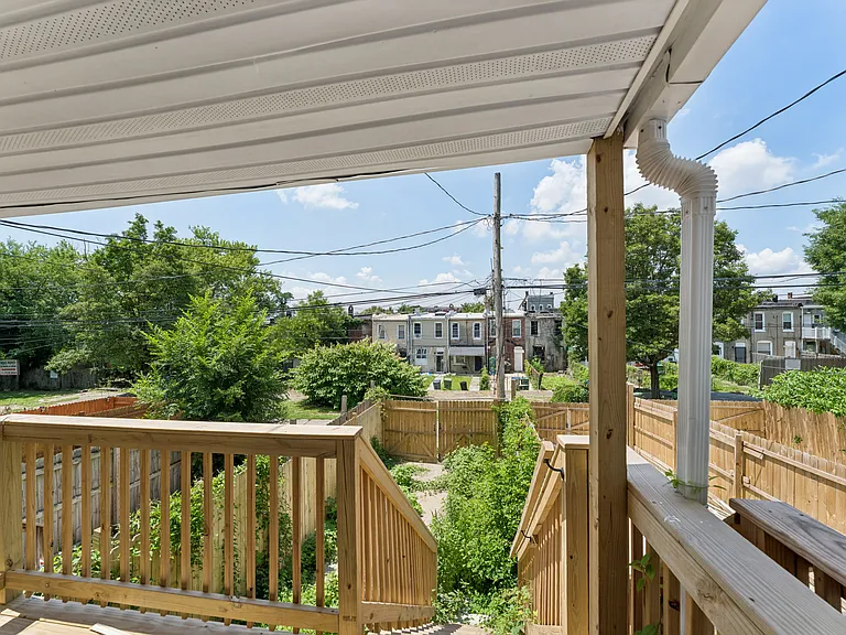 2440 McCulloh St — Photo 23