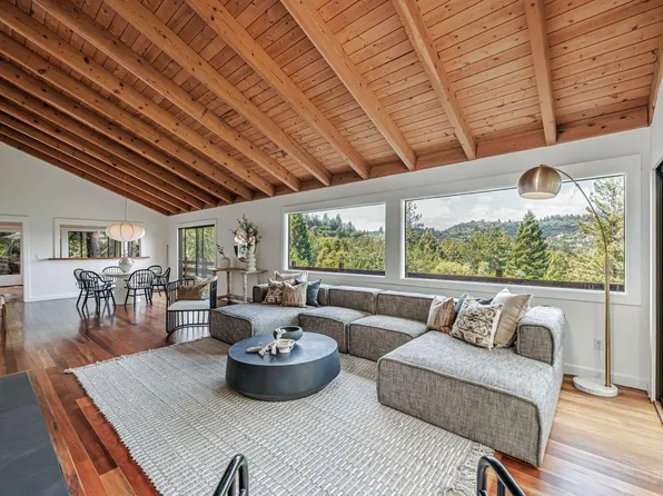 70 Black Log Road, Kentfield, CA 94904