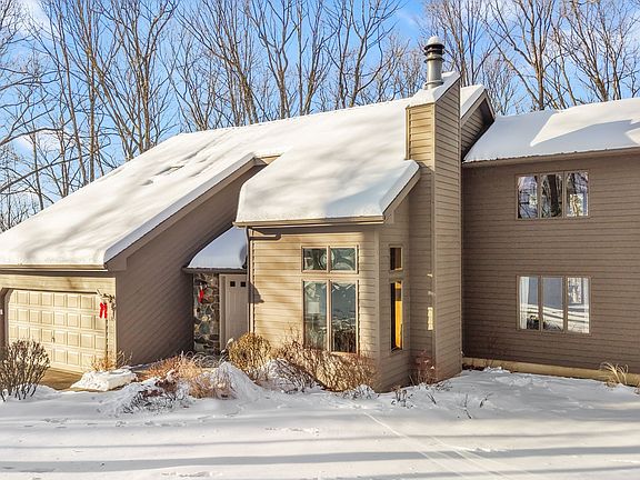 2nd image of 38 Midwood Dr