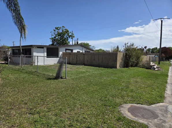 2695 Kefauver St, Melbourne, FL 32935