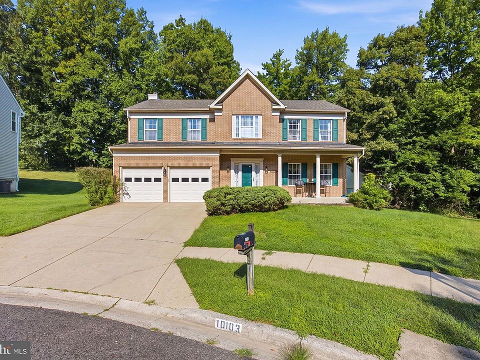 1st image of 10103 Goldfinch Ct