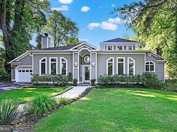 430 Edgewater Rd, Pasadena, MD 21122