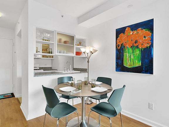 4th image of 500 W 56th St APT 1605