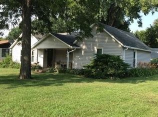 453 N 10th St, Blair, NE 68008
