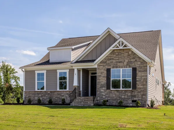 18 Rustic Woods Ct, Angier, NC 27501