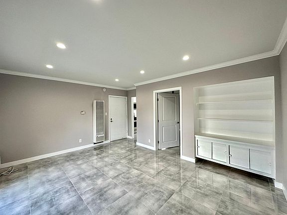 4th image of 6153 Lexington Ave APT 31